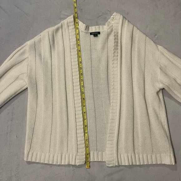 Cute Cardigan - Picture 2 of 4